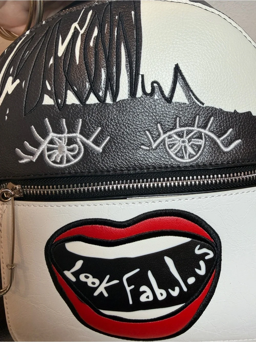 Danielle Nicole Disney Cruella Look Fablous Mini Backpack New With Tags